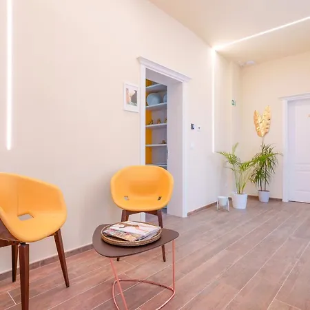 Attico Di Via D'azeglio 4*