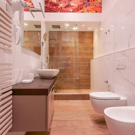 Attico Di Via D'azeglio לינה וארוחת בוקר 4*