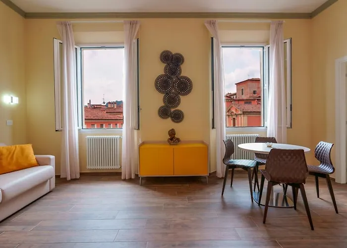 Attico Di Via D'azeglio 4*