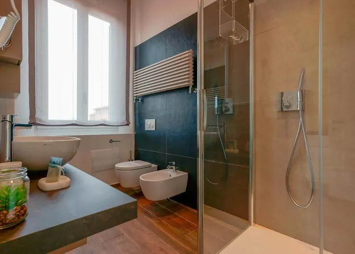 Attico Di Via D'azeglio Bed and breakfast 4*